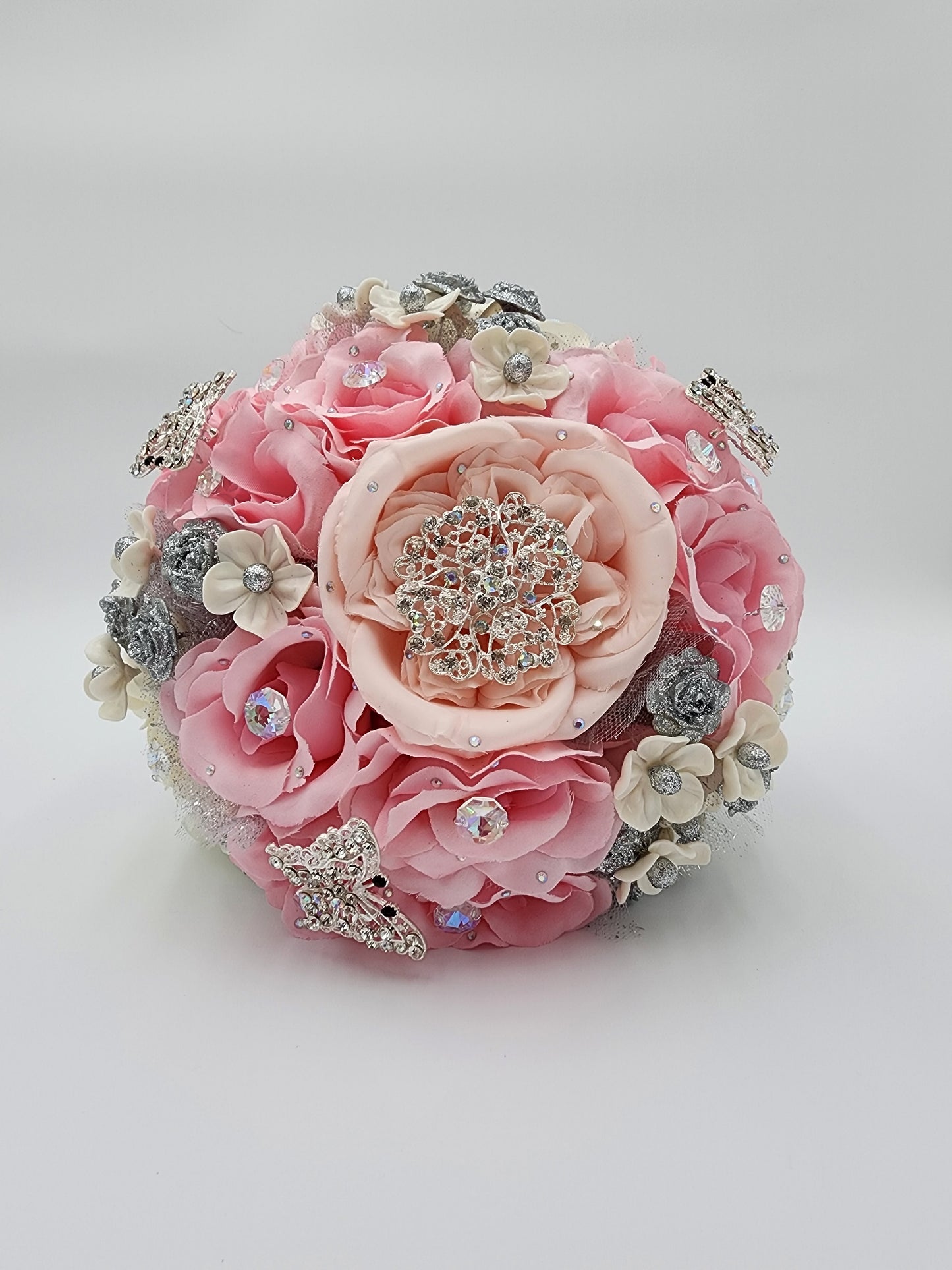 MB02 Blush/Silver Bouquet