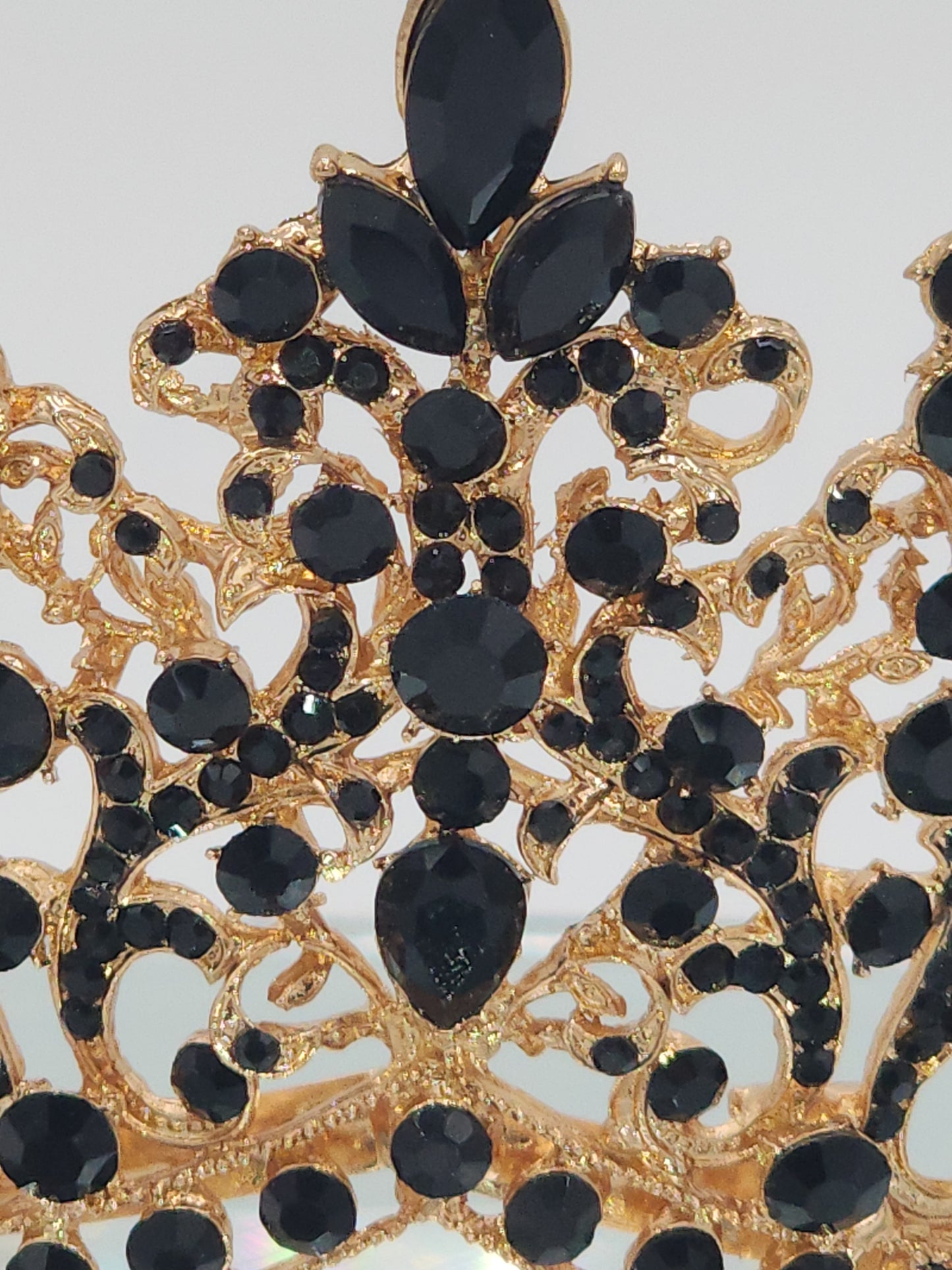 Tiara with black rhinestones #016