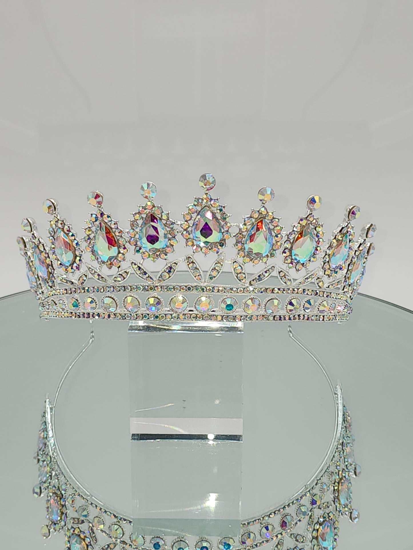 Classic Tiara #3036