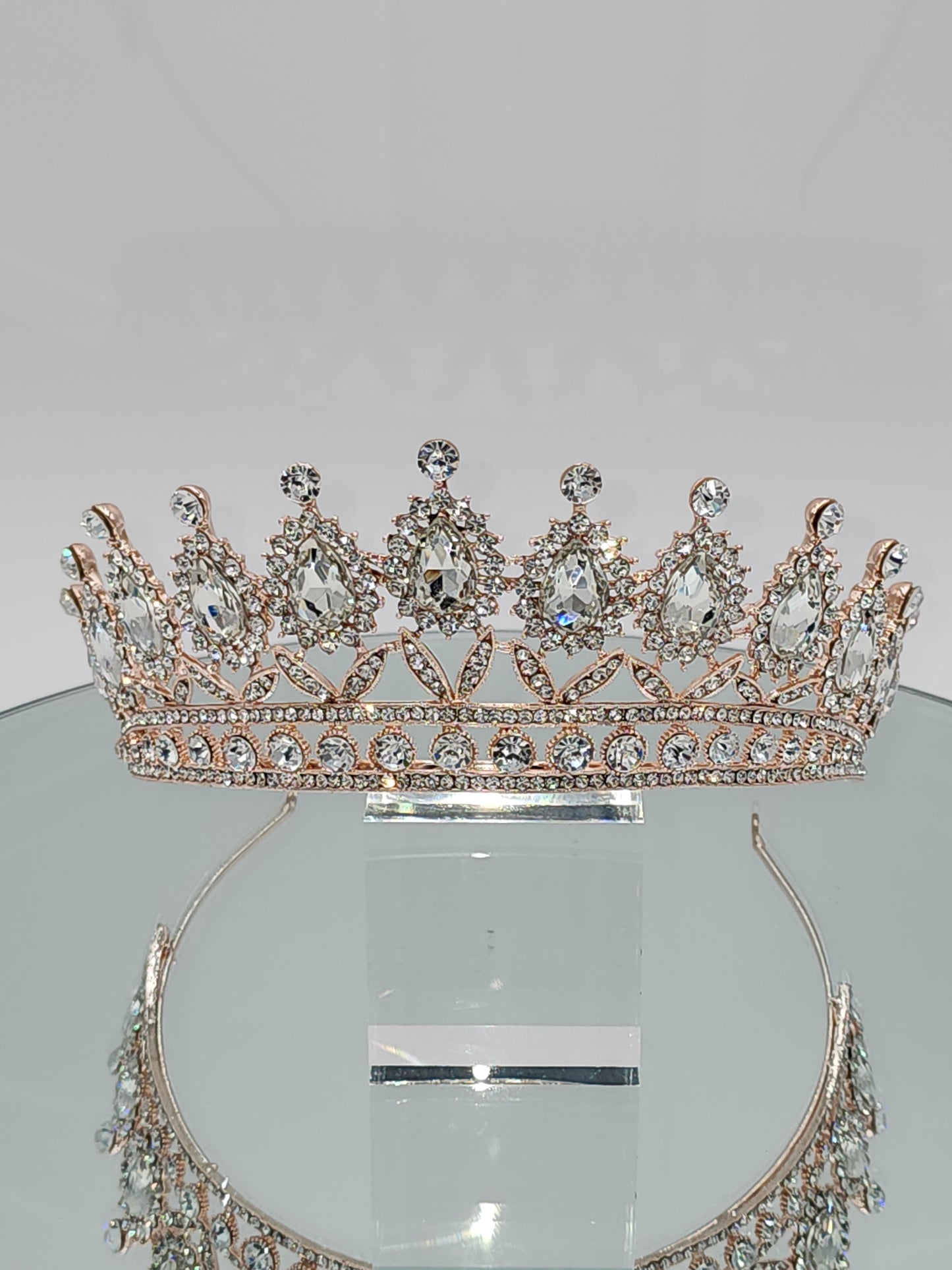 Classic Tiara #3036