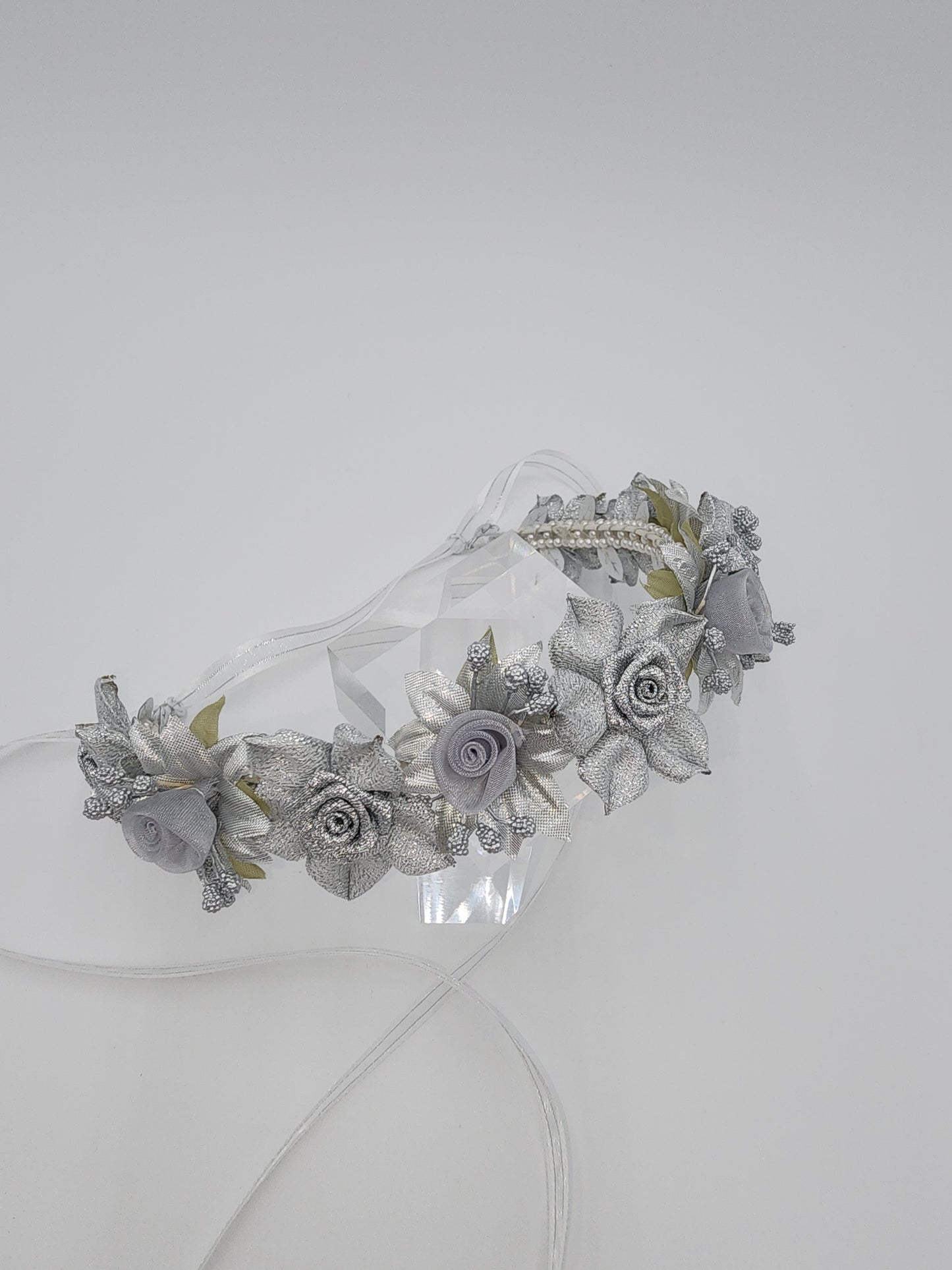Metallic flower headpice