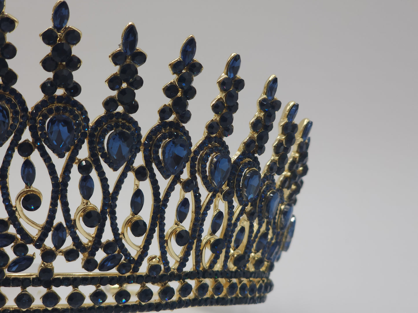 Luxury 4-Inch Tiered Quinceañera Crown Style 362 – Crystal Princess XV Tiara in Multiple Colors