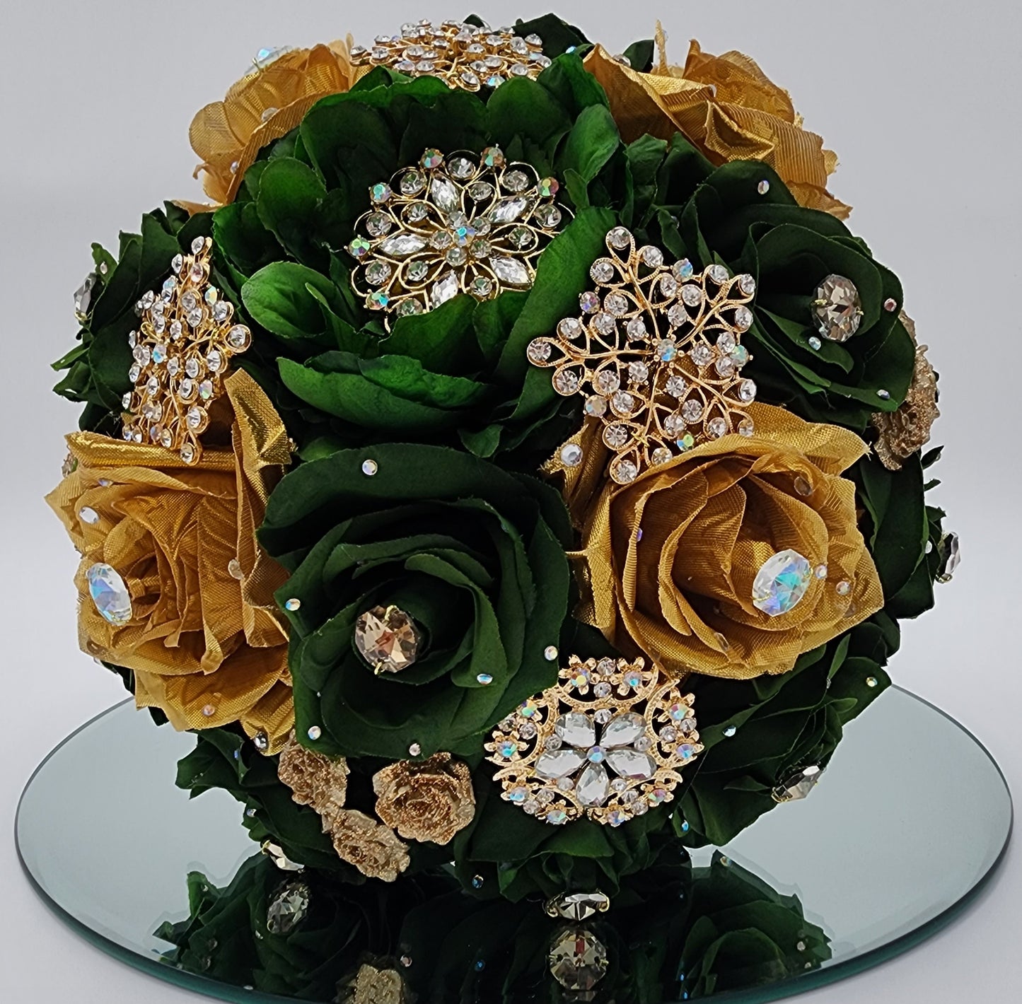 MB01 Hunter Green/Gold Bouquet