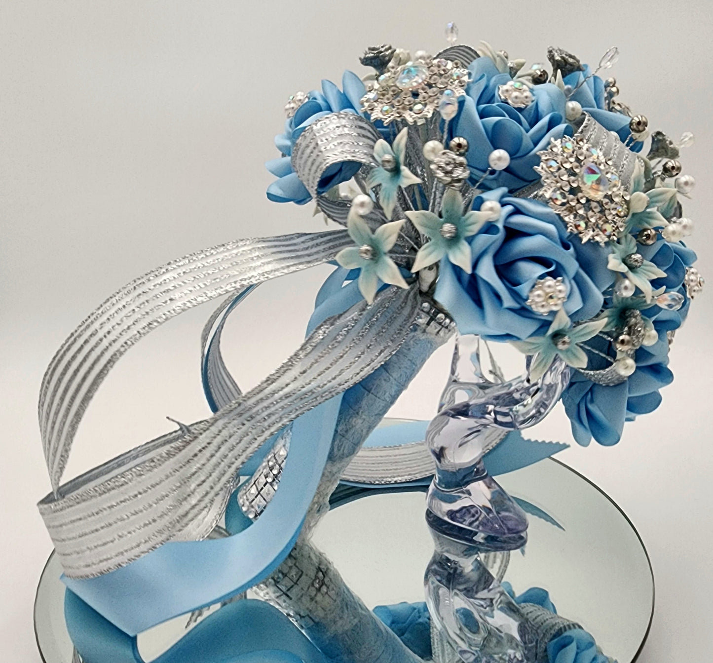 Bahama Blue/Silver Artesanal Bouquet