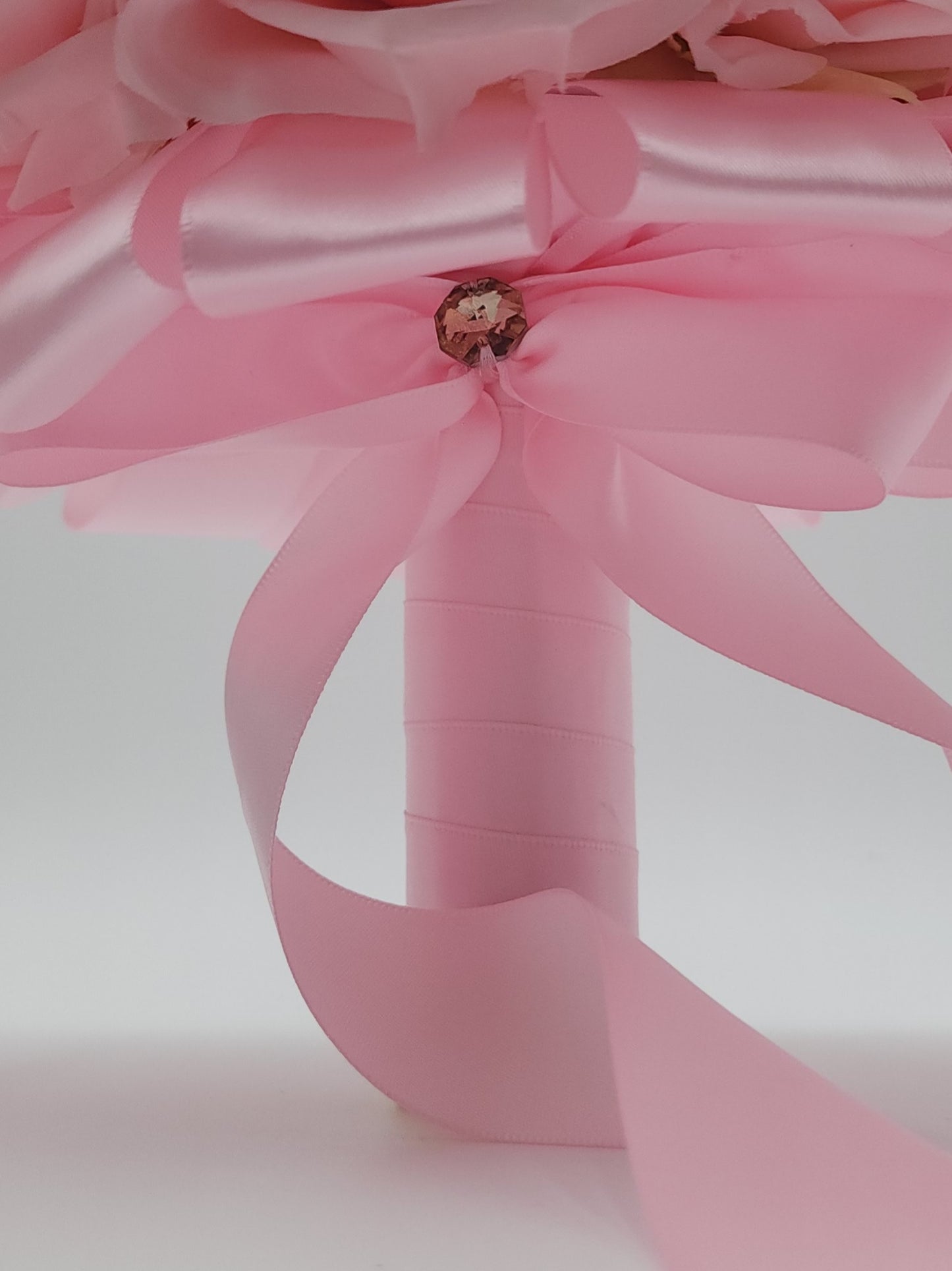 Luxury Pink/Gold Rose Bouquet | Crystal Stones Quinceañer Ramo