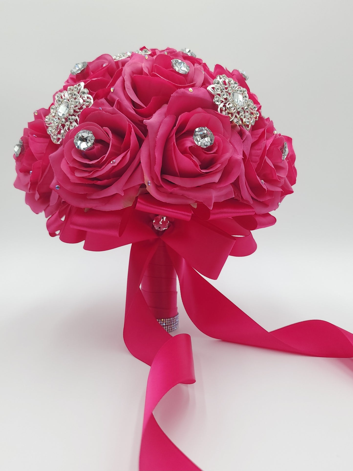 Luxury Fushia/Silver Rose Bouquet | Crystal Stone Quinceañera Ramo