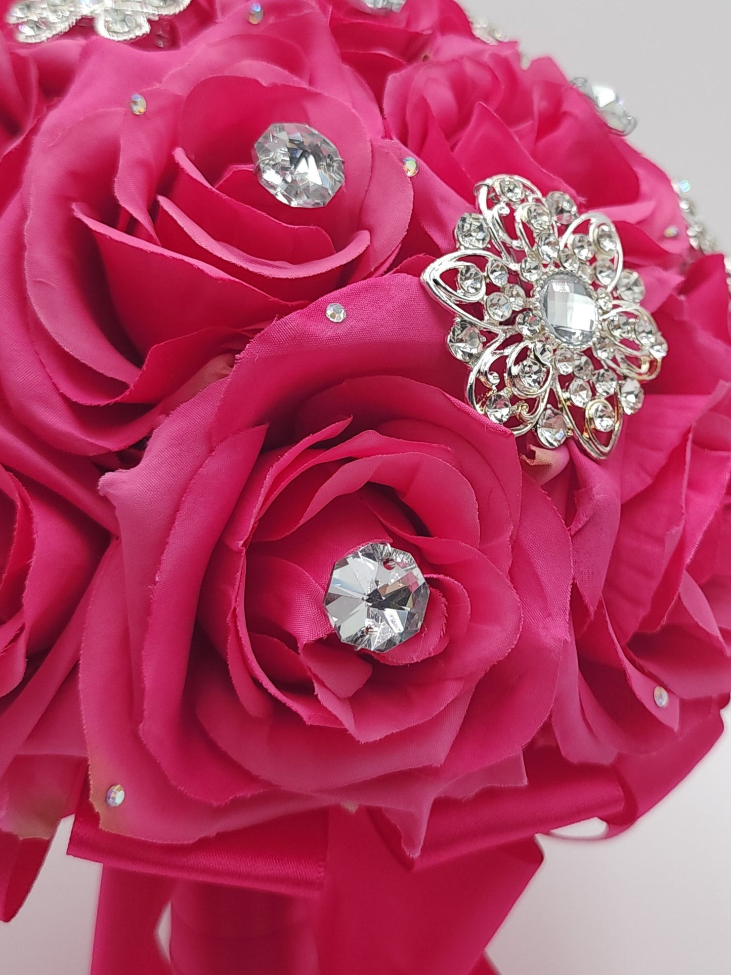 Luxury Fushia/Silver Rose Bouquet | Crystal Stone Quinceañera Ramo