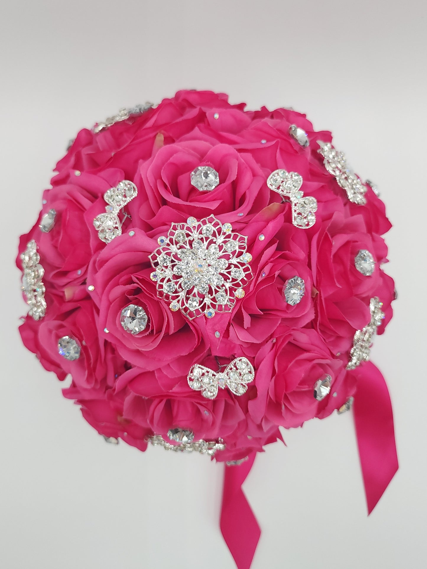 Luxury Fushia/Silver Rose Bouquet | Crystal Stone Quinceañera Ramo