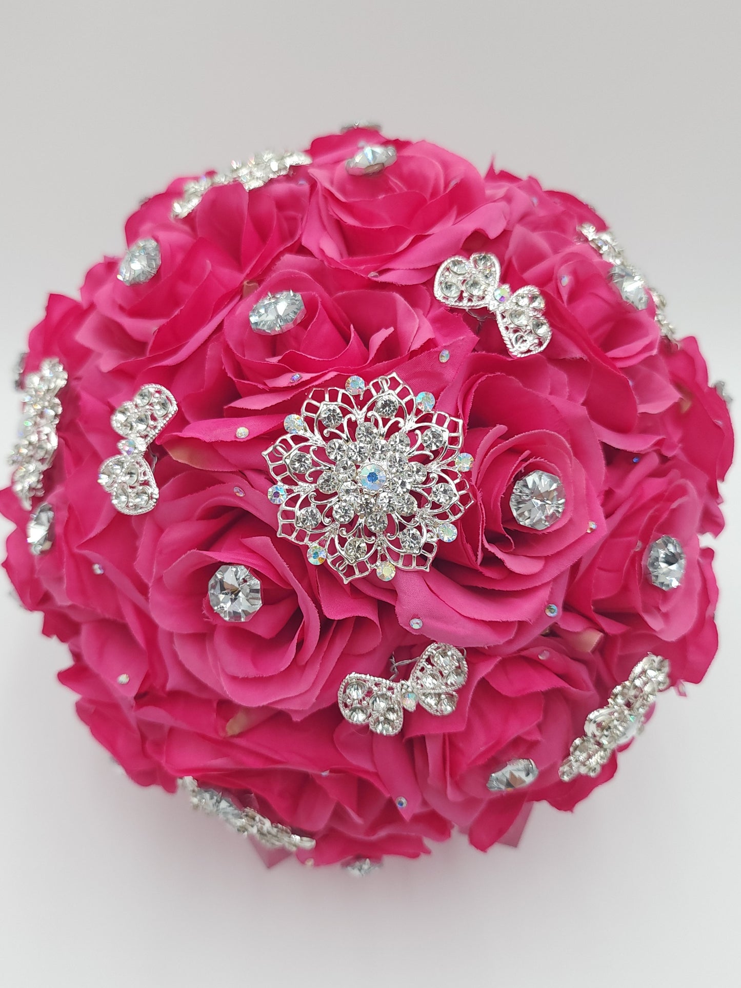 Luxury Fushia/Silver Rose Bouquet | Crystal Stone Quinceañera Ramo